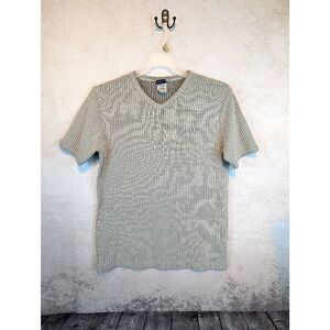 Ikeda ribbed v neck top size large